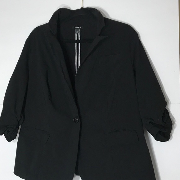 torrid Jackets & Blazers - TORRID  1X Black Blazer Madison Style